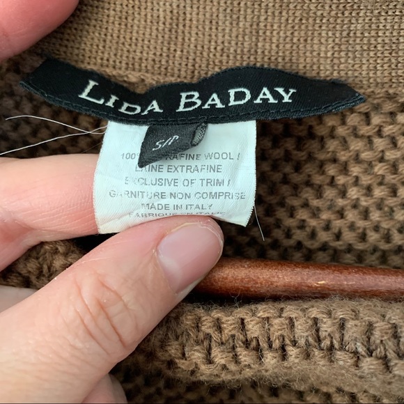 Lida Baday | batwing wool - Picture 4 of 5